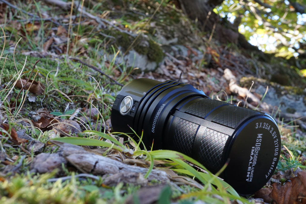 Review] - Imalent MS06 - 25000 lumens 3*21700 6*XHP70.2 - by Lock